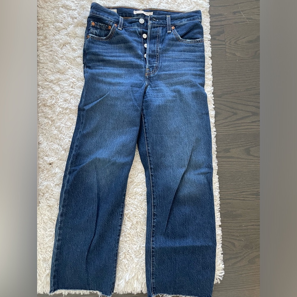 Levi’s Women’s Ribcage Straight Ankle Jeans